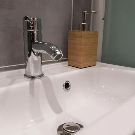 Appartamento Hostnfly - Beautiful Modern And Bright Studio On Avenue Foch