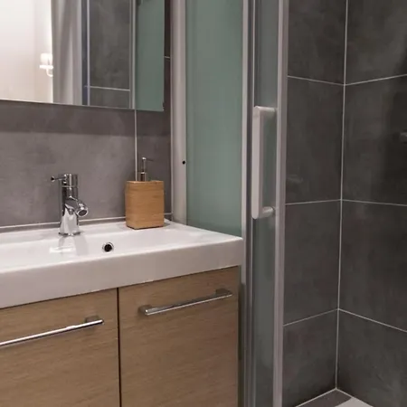Appartamento Hostnfly - Beautiful Modern And Bright Studio On Avenue Foch *